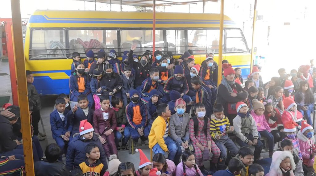 Weihnachtsfeier Schule Kathmandu